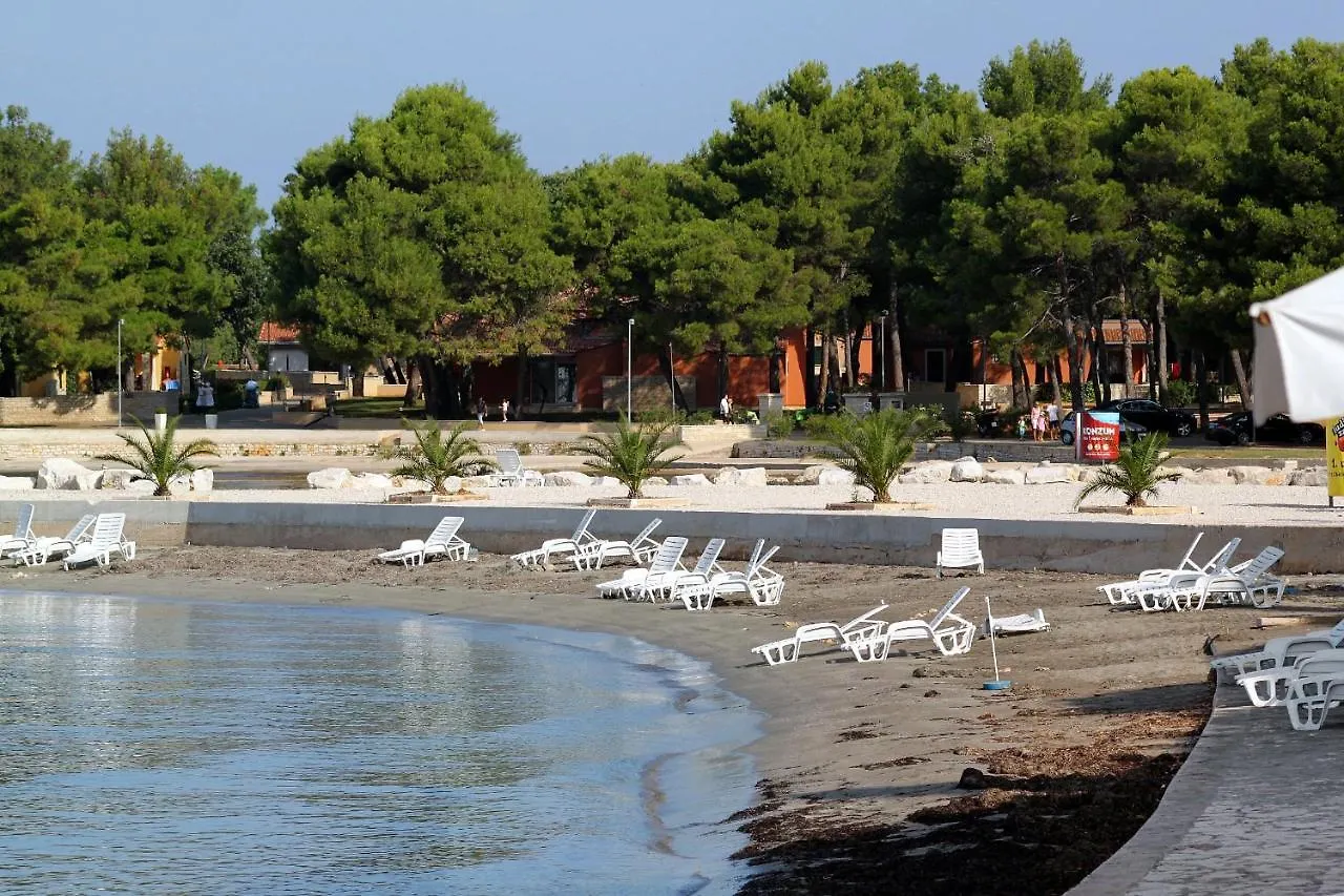 Apartments With A Parking Space Umag - 19741